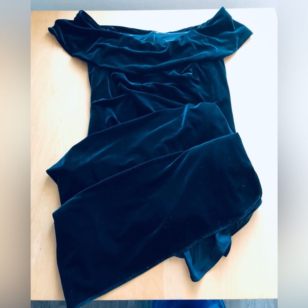 Xscape emerald green Off-the-Shoulder Prom Gown